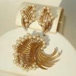 Vintage Trifari Demi Parure..